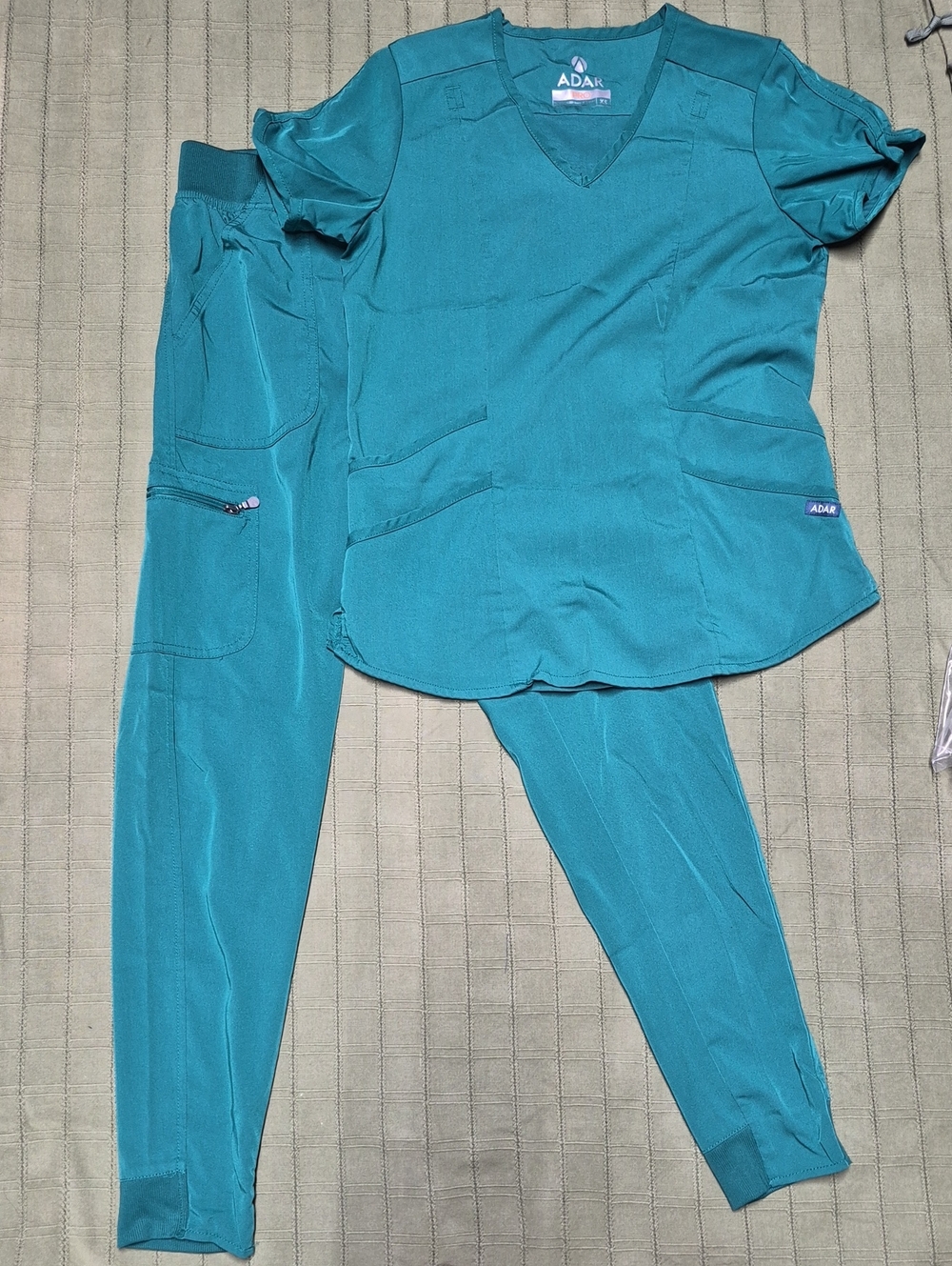 Adar Women's Jogger Scrub Set Xs NWOT